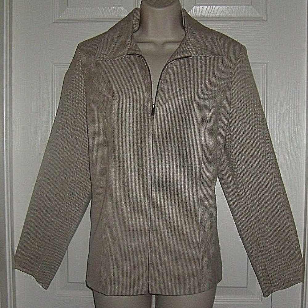 Checkered beige color jacket/blazer